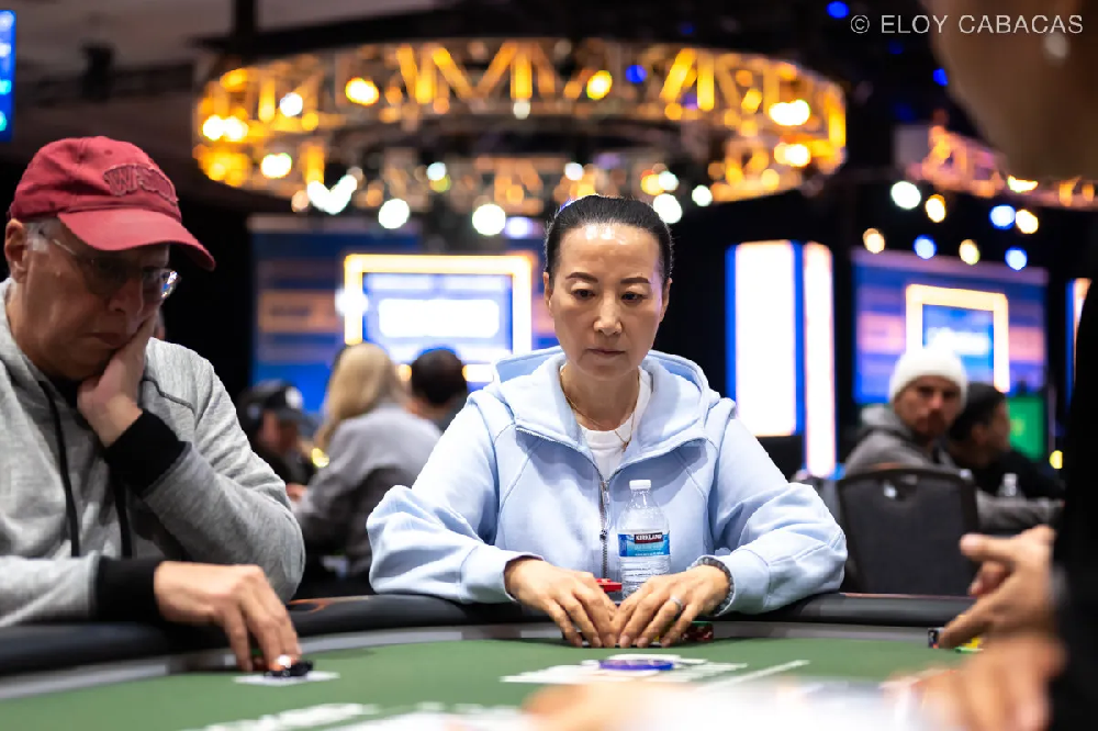 2025WSOP | 主赛B组刘桂芳、甘继洋、段超等国人晋级，Hellmuth狠狠打脸华丽登场